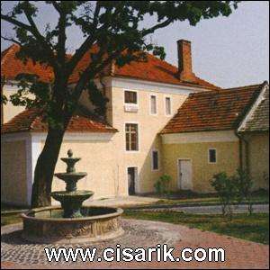 Jelenec_Nitra_NI_Nyitra_Nitra_Manor-House_Park_built-1722_ENC1_x1.jpg